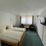 Garni „zum Baeren“ Hotel