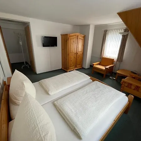 Garni „zum Baeren“ Hotel