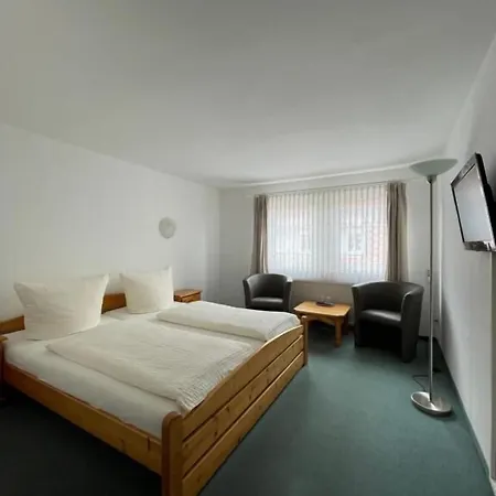 Garni „zum Baeren“ Hotel *