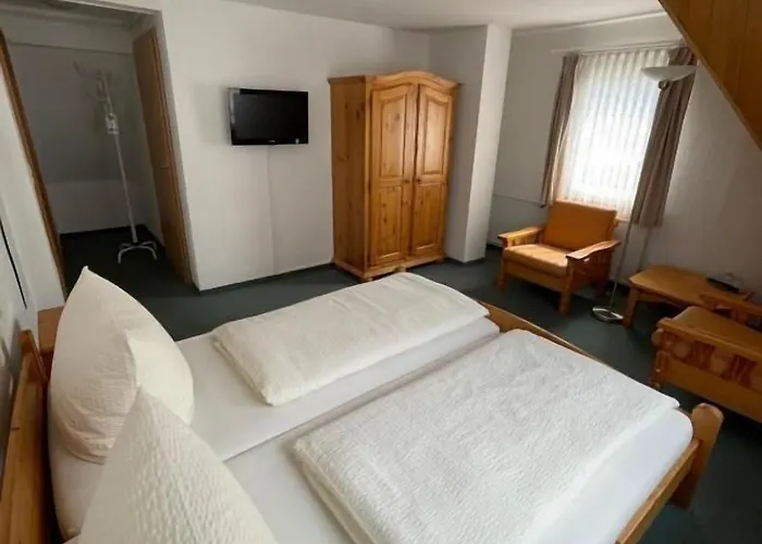 Garni „zum Baeren“ *