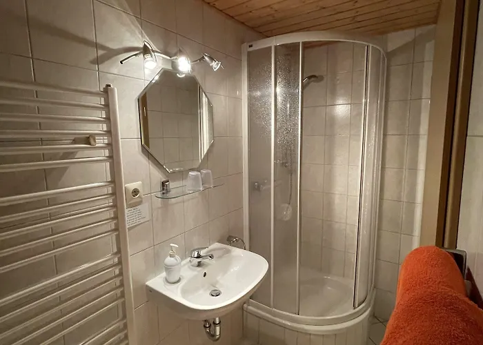 Garni „zum Baeren“ Hotell *